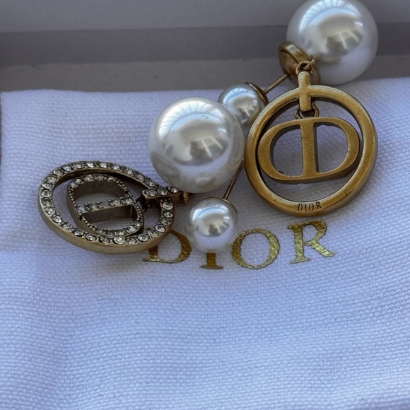 Dior tribal earrings with crystals and faux pear - Picture 2 of 6